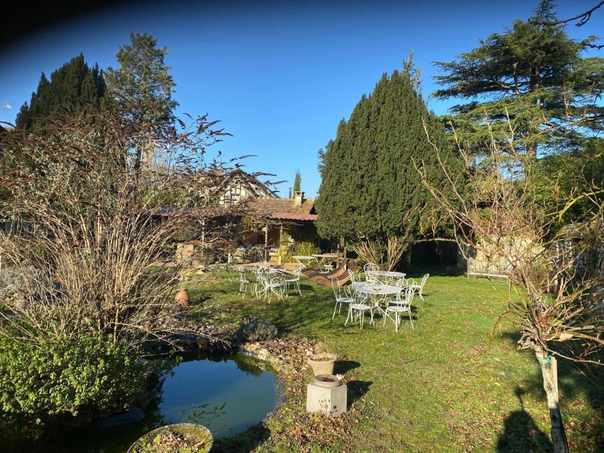 Une Vie En Rose Pressagny l'Orgueilleux Exterior photo