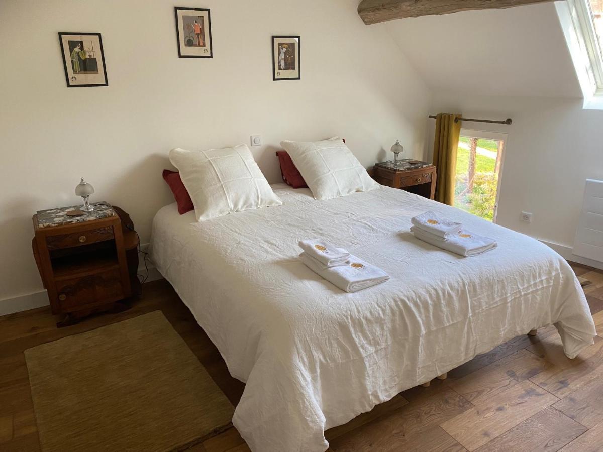 Une Vie En Rose Pressagny l'Orgueilleux Room photo
