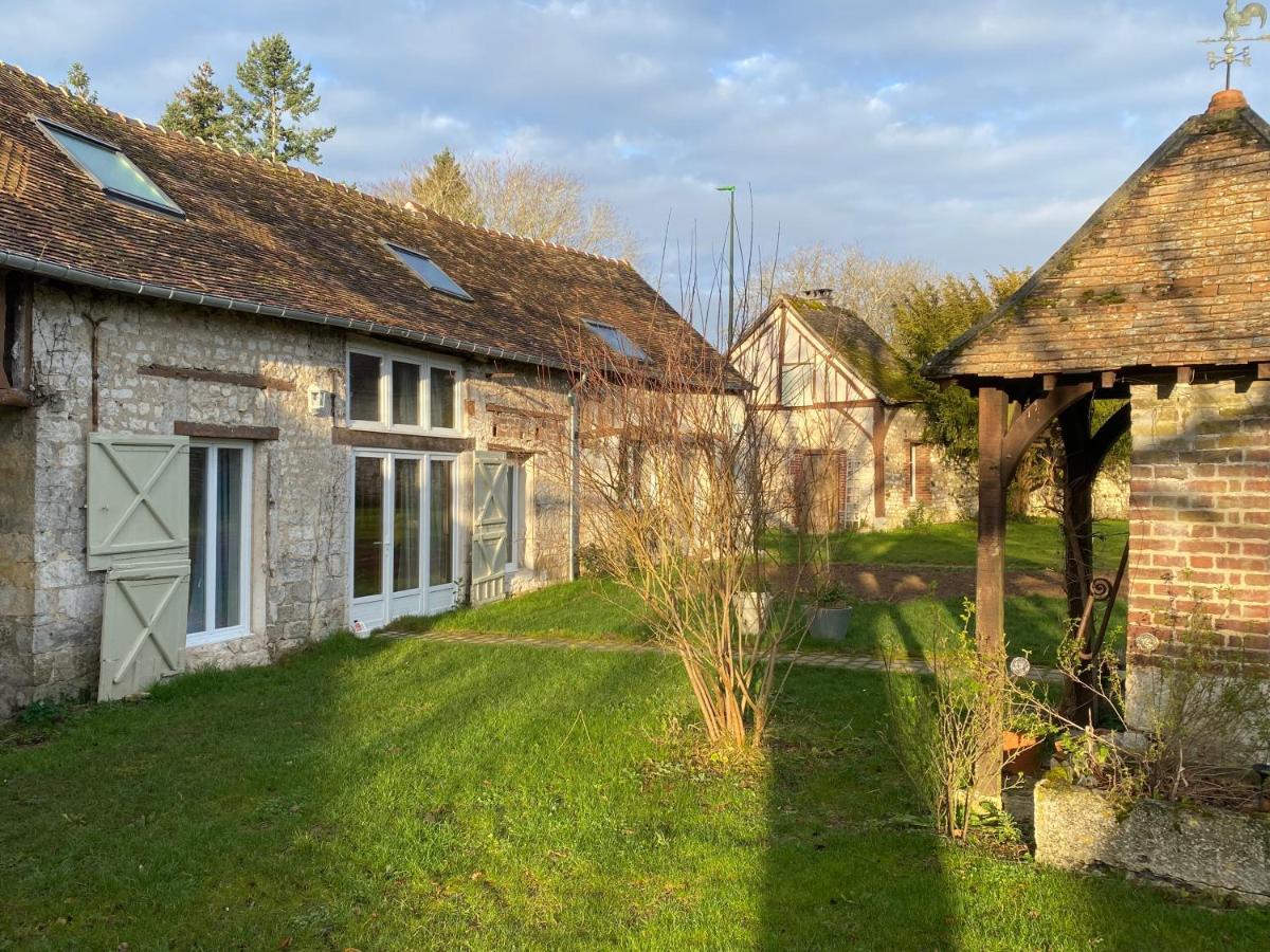 Une Vie En Rose Pressagny l'Orgueilleux Exterior photo