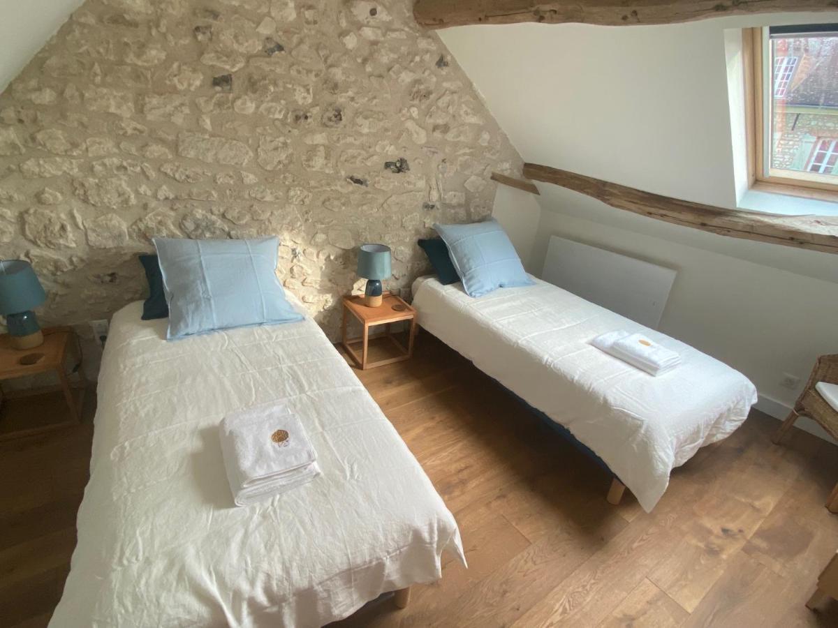 Une Vie En Rose Pressagny l'Orgueilleux Exterior photo