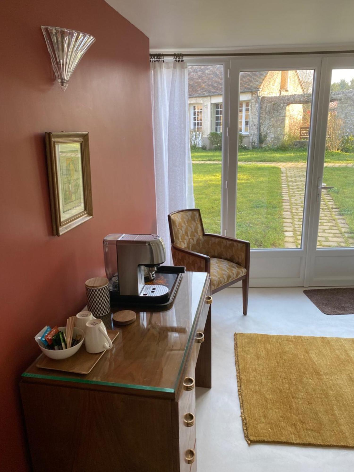 Une Vie En Rose Pressagny l'Orgueilleux Room photo
